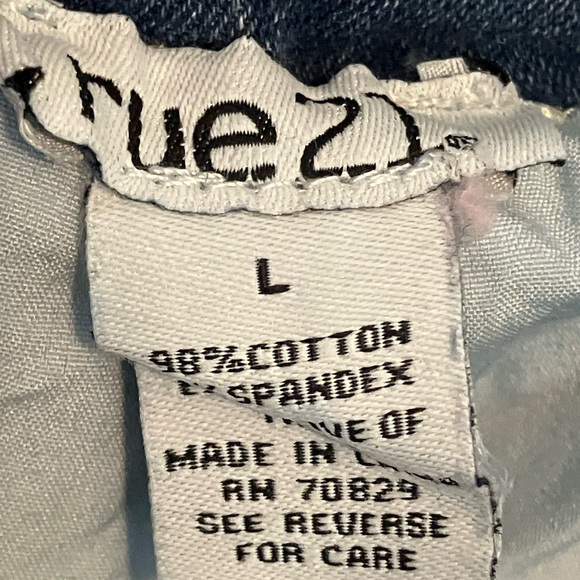 Denim skirt with shorts built in - Picture 6 of 7